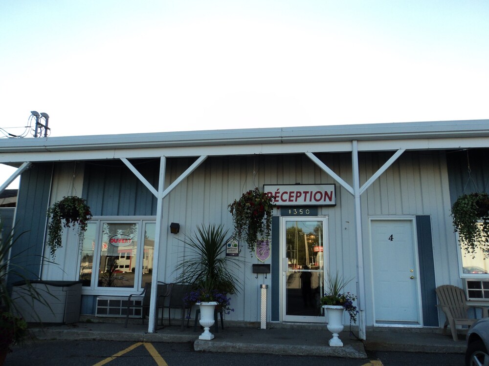 Motel Rustik in Alma, Canada