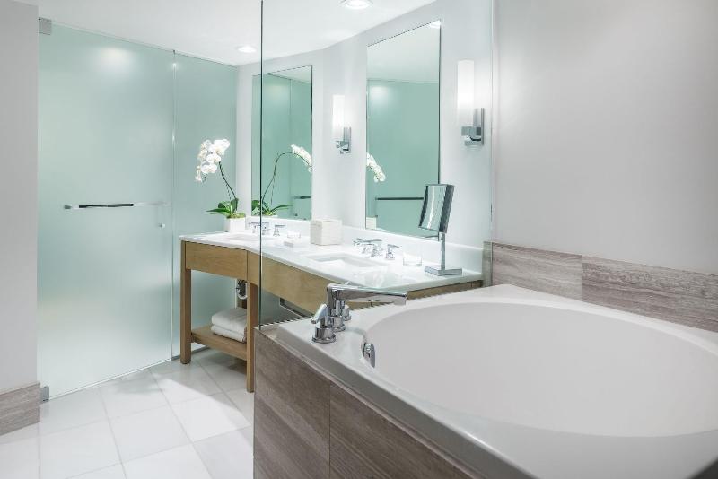 The Ritz Carlton Residences Waikiki Beach - photo 129