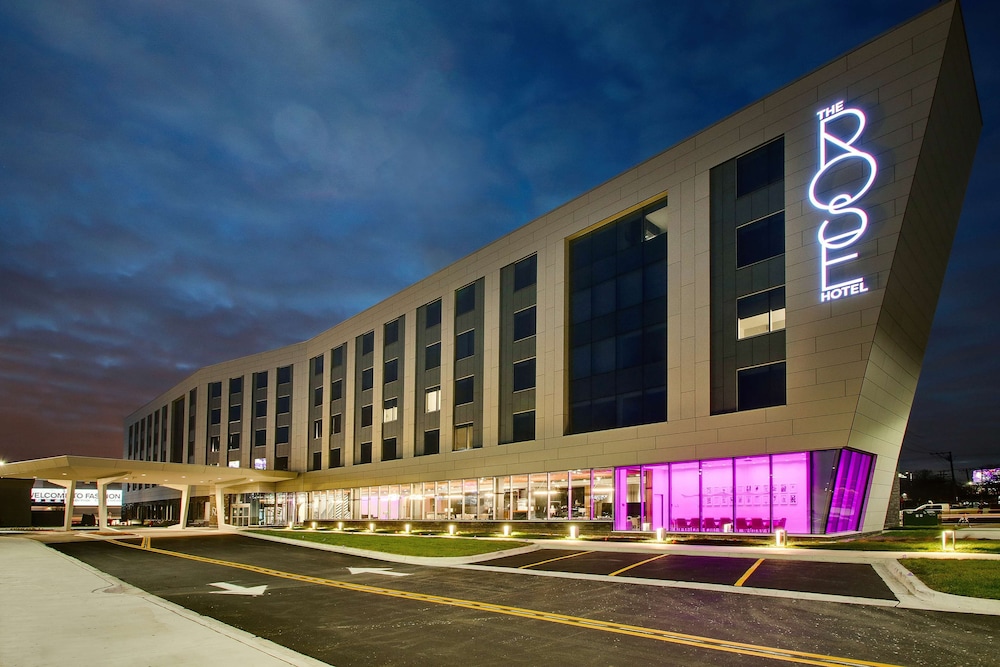 The Rose Chicago Tapestry Collection by Hilton - featured photo