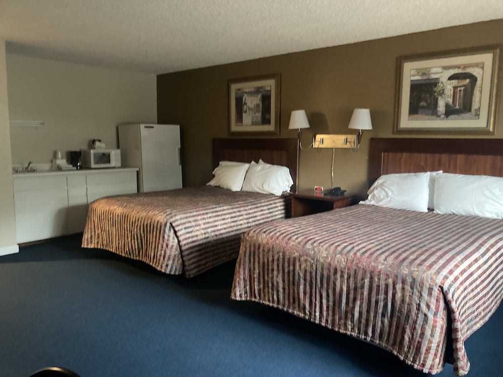 Travelodge by Wyndham Canyonville - photo 12