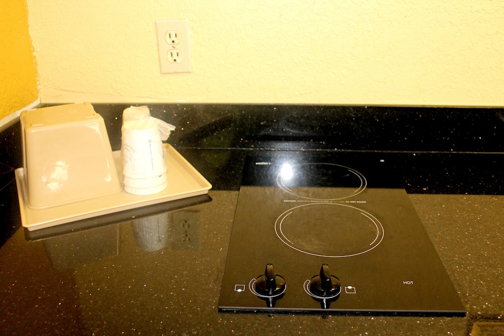 Village Inn Cotulla - photo 12