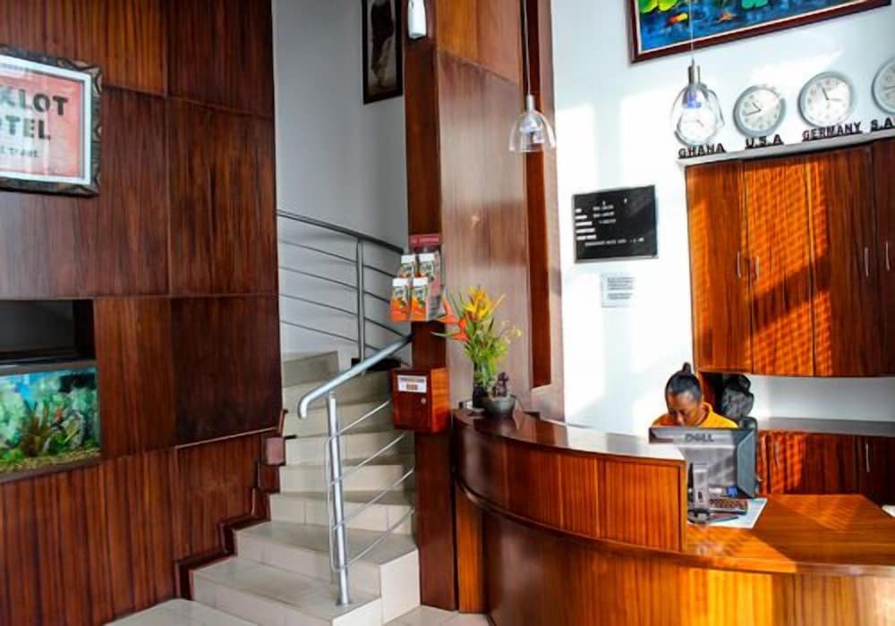 Maxlot Hotel — Accra — photo 2