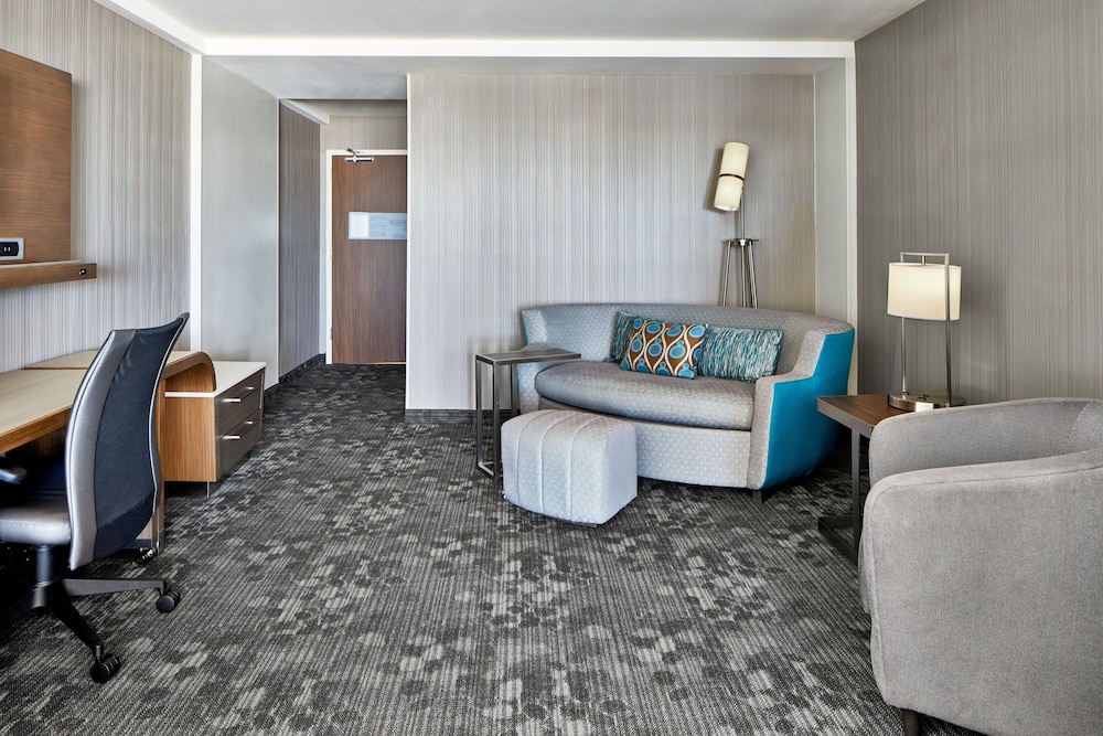 Courtyard by Marriott Atlanta Lithia Springs - photo 17