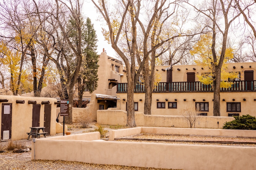 Sagebrush Inn & Suites - photo 129