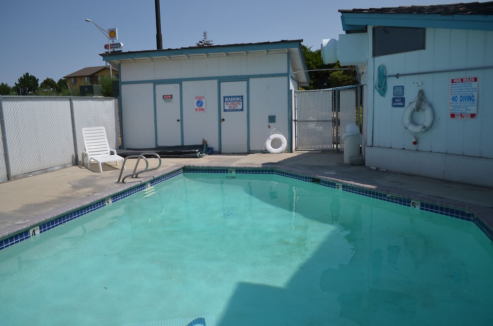 Nampa Inn & Suites - photo 21