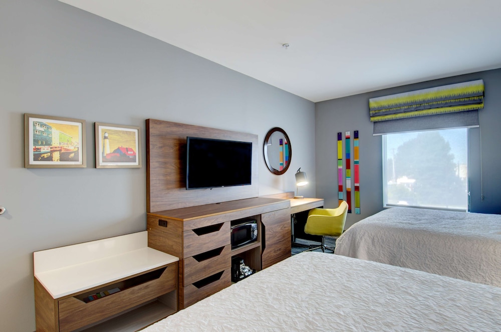 Hampton Inn & Suites Portland West - photo 39