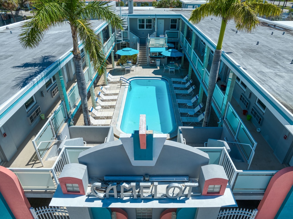 Camelot Beach Suites - photo 33