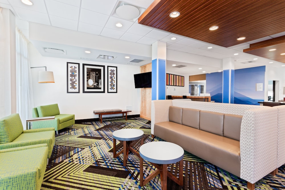 Holiday Inn Express & Suites Niceville Eglin Area by IHG - photo 15