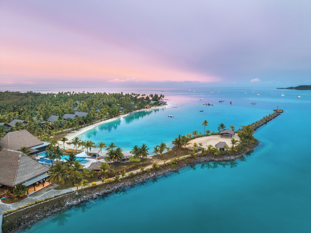 Plantation Island Resort — 4-Star Luxury Hotel in Nadi, Fiji