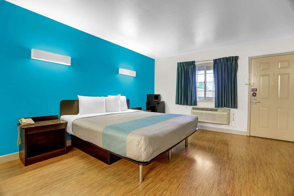 Motel 6 Anderson CA Redding Airport - photo 13