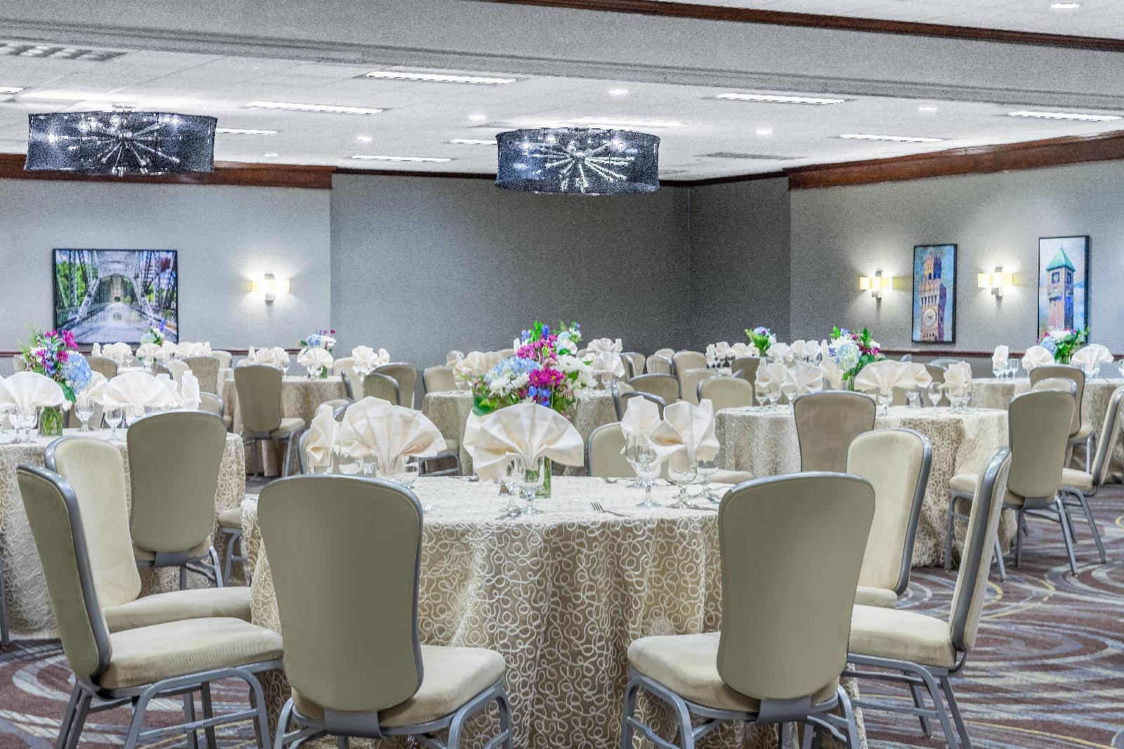 Holiday Inn Inner Harbor - photo 15