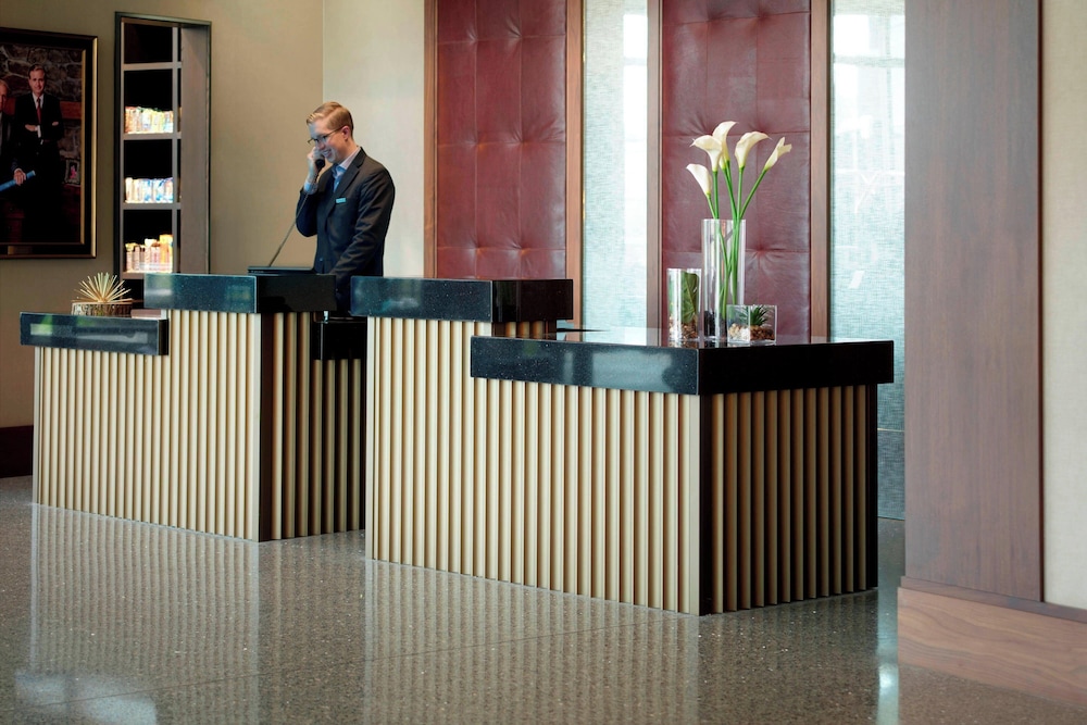 Marriott Columbus University Area - photo 5