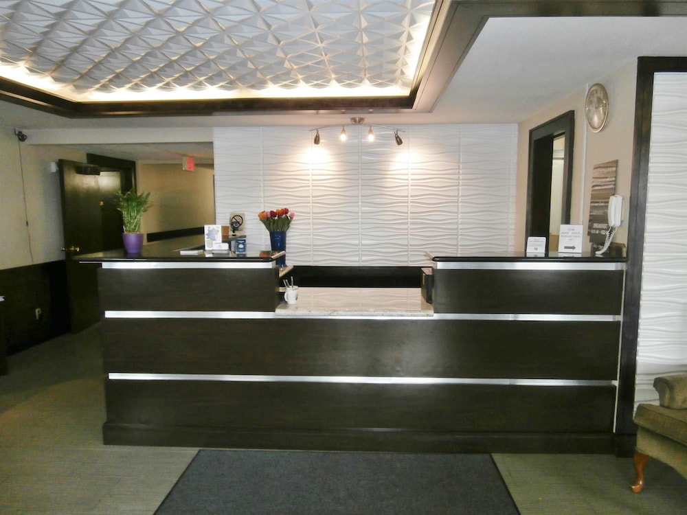 Americas Best Value Inn & Suites Thief River Falls - photo 5