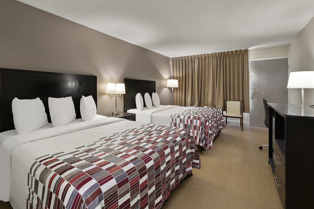 Red Roof Inn & Suites Cave City - photo 10