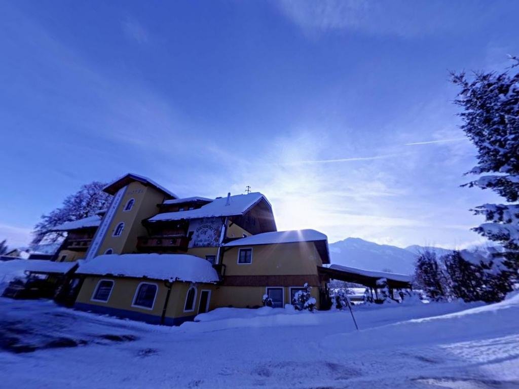 Familienhotel Karnischer Hof - carbon neutral hotel in Arnoldstein