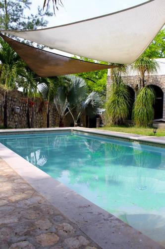 Hotel Boutique Canto De Piedra in Tamasopo, Mexico