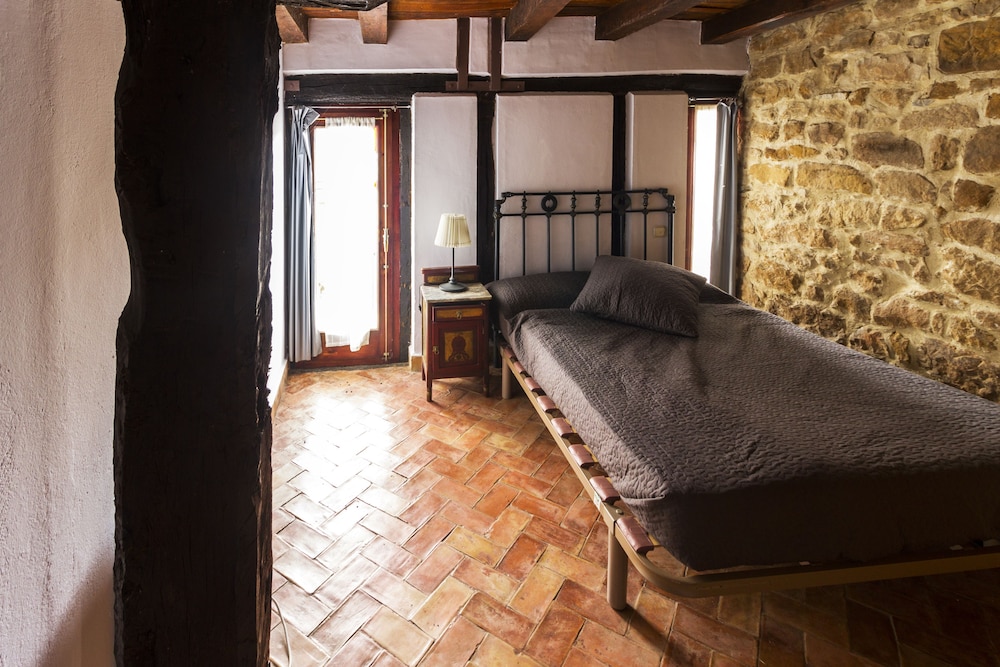 Casa Roja — Aguilar De Campoo — photo 2