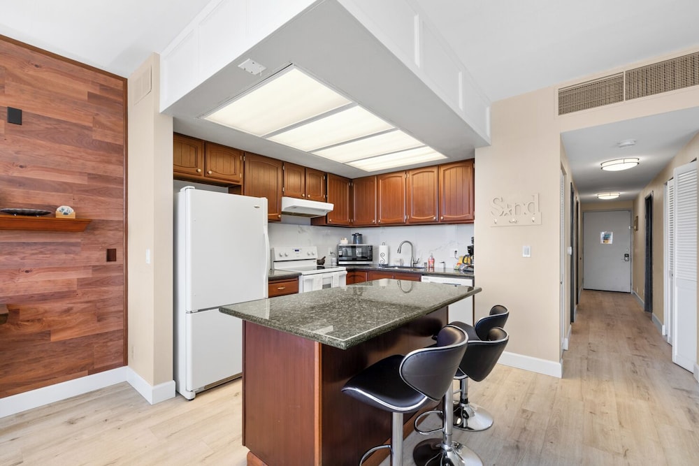 Sand & Sea Resort Condominiums - photo 452