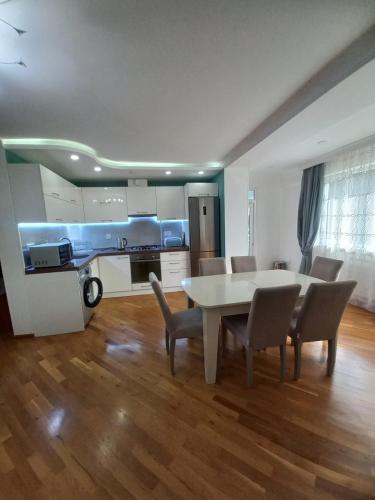 Sweet home in the center. — 4-Star Luxury Hotel in Baku, Azerbaijan
