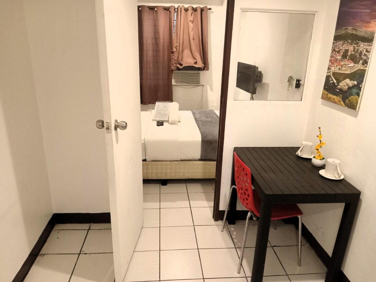 Circuit Suites - last minute hotel in Makati City