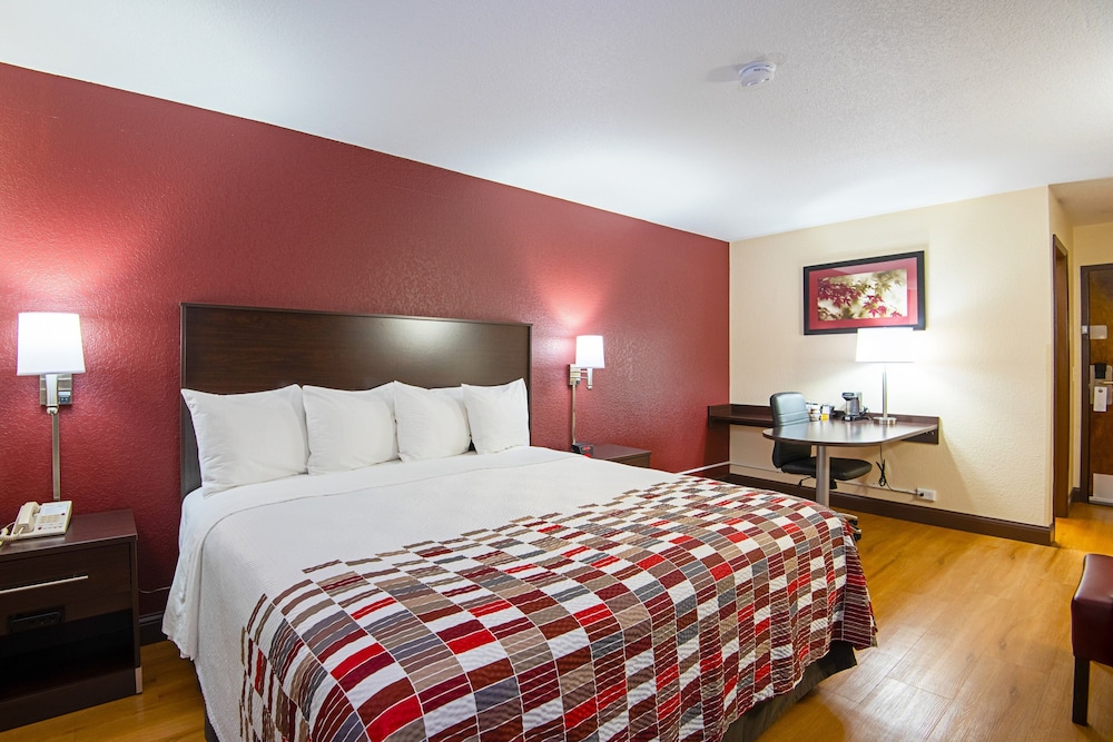 Red Roof Inn Cameron - photo 12