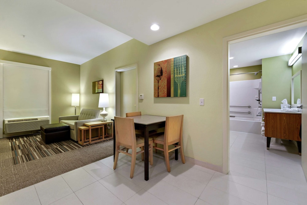 Home2 Suites by Hilton Gulfport I 10 - photo 36