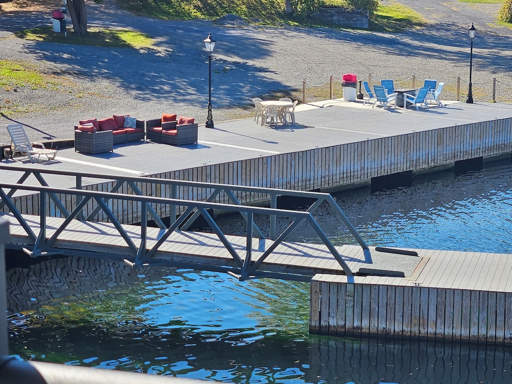 Capt. Thomson's Resort - photo 64