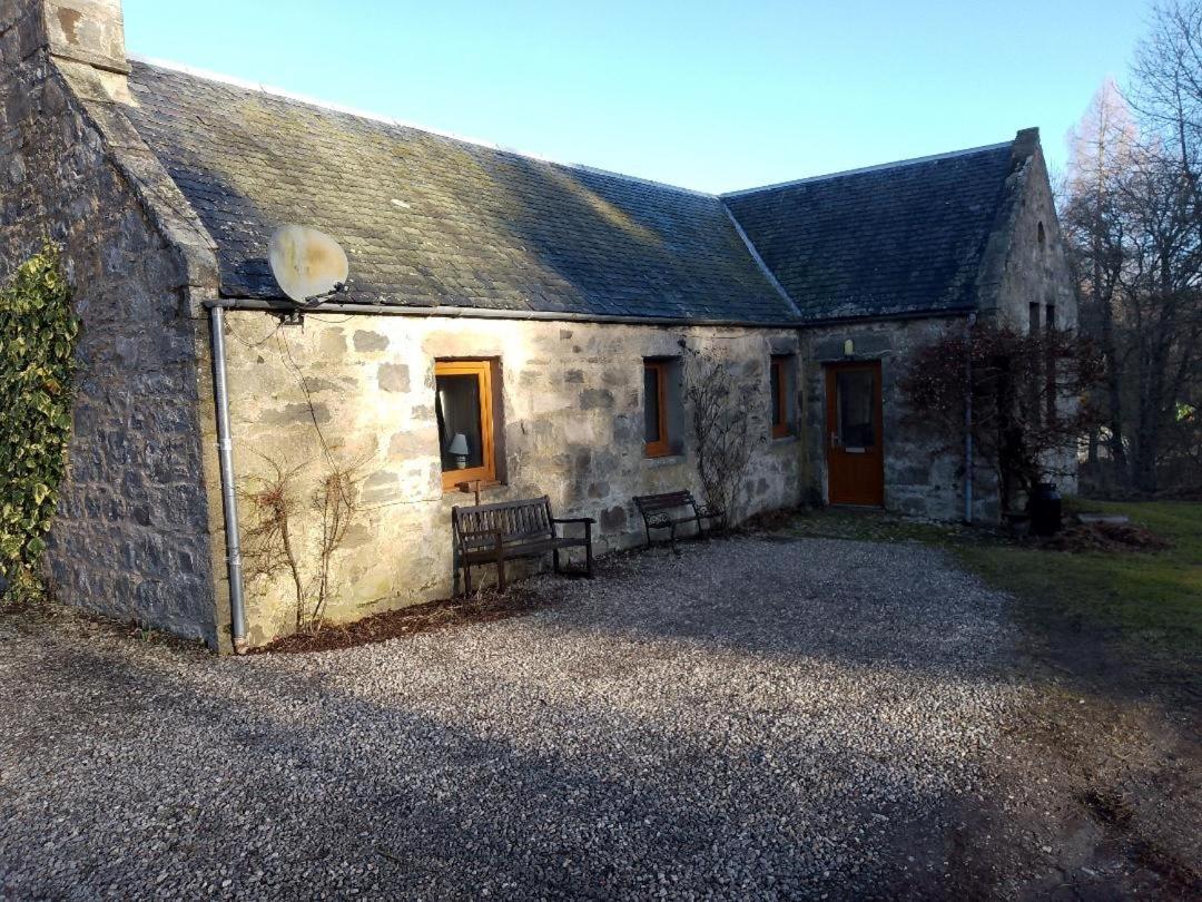 Old School - carbon neutral hotel in Kingussie