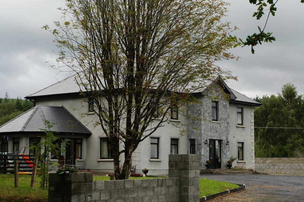 Deerbrook House B&B — 4-Star Luxury Hotel in Cahir, Republic of Ireland