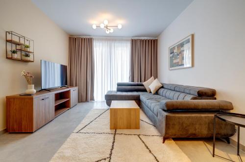 Sleek 2BR Residence by the Promenade — 4-Star Luxury Hotel in Sliema, Malta