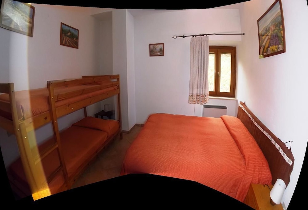 Agriturismo Le Forre del Treja — 4-Star Luxury Hotel in Civita Castellana, Italy