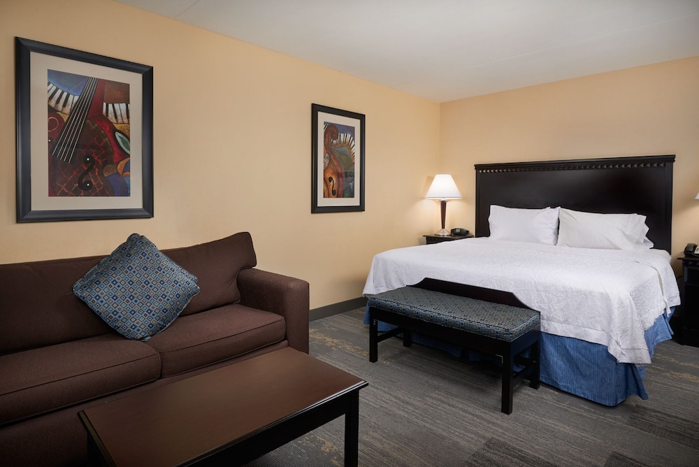 Hampton Inn & Suites Mt. Juliet - photo 11