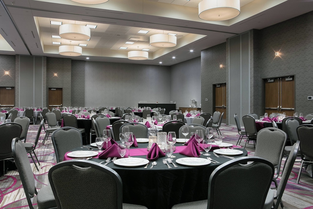 Courtyard by Marriott Omaha Bellevue Beardmore Event Center - photo 35