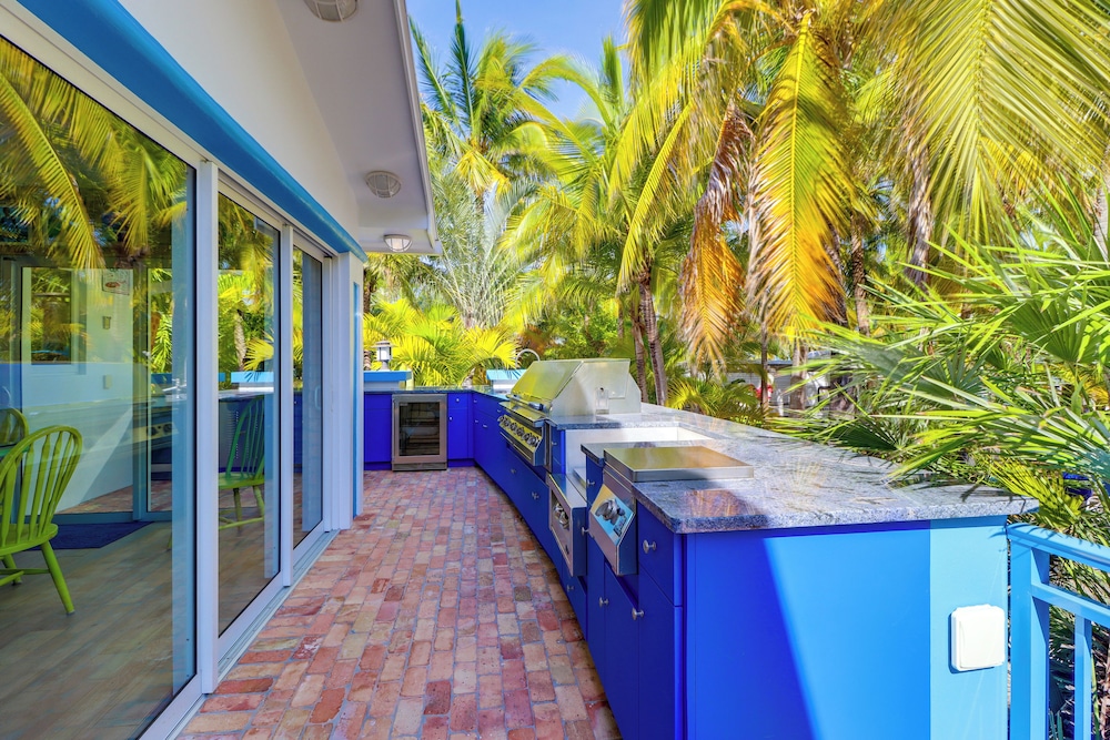 1 Mi to Dtwn: Oceanfront Gem w Resort Amenities - photo 3