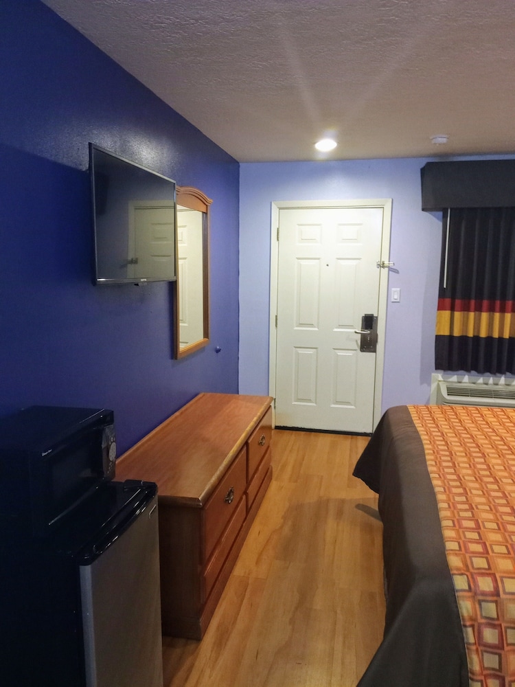 Coldspring Inn - photo 9