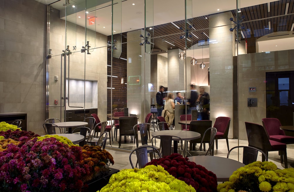 Hilton Garden Inn New York Times Square North - photo 35