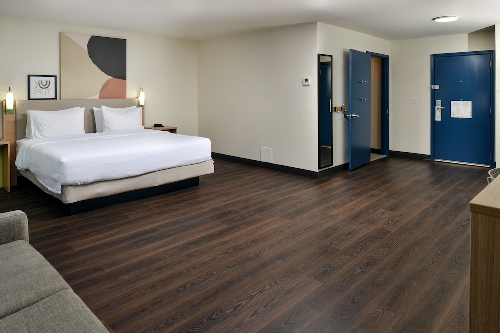 Spark by Hilton Dallas Medical District Love Field - photo 12