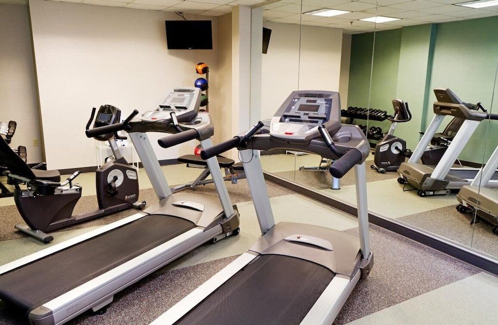Holiday Inn Express & Suites Greenville Downtown by IHG - photo 27