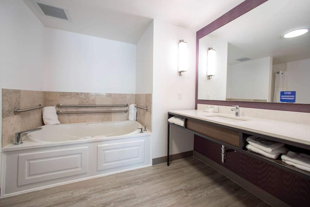 Hilton Garden Inn Rapid City - photo 42