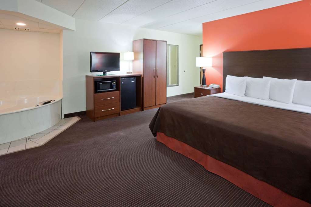 AmericInn by Wyndham Coon Rapids - photo 28