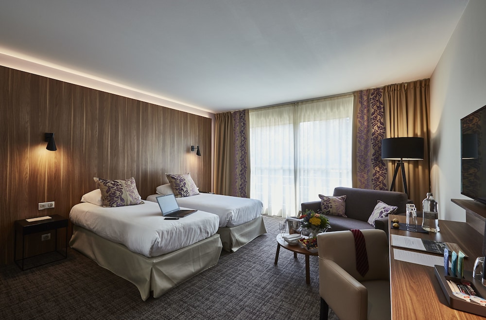 Forges Hotel - carbon neutral hotel in Forges-Les-Eaux