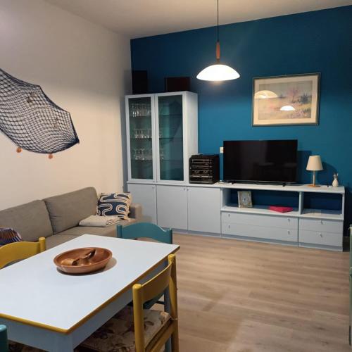 Hello Friends in Civitanova Marche, Italy