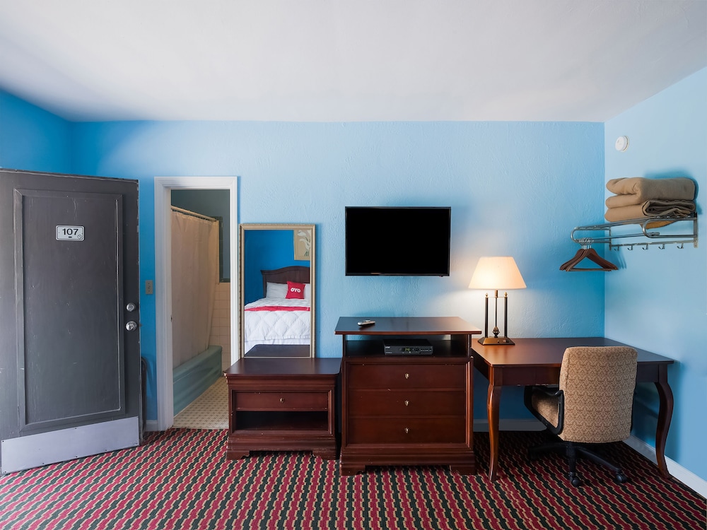 BlueJay Motel Salem Roanoke I 81 - photo 23