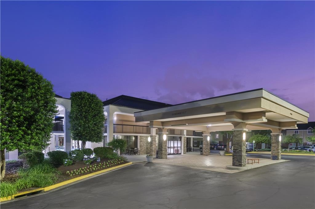 Best Western Dulles Airport Inn - photo 10
