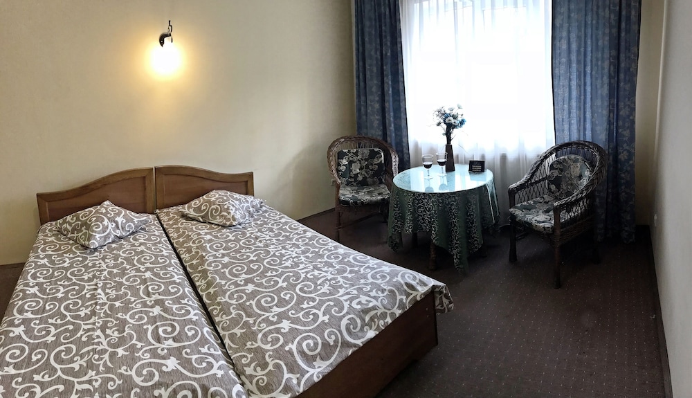 Hotel Geneva — Ternopil — photo 3