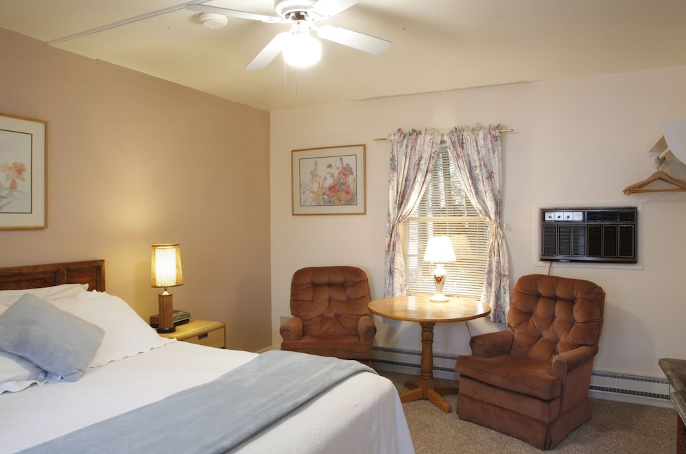 Peninsula Park View Resort - photo 8