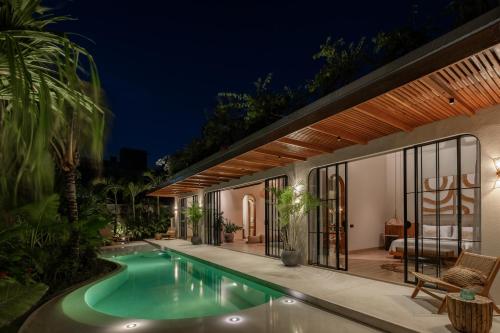 New SASS Villa Stylish & Modern 3BR at Seminyak — 4-Star Luxury Hotel in Seminyak, Indonesia