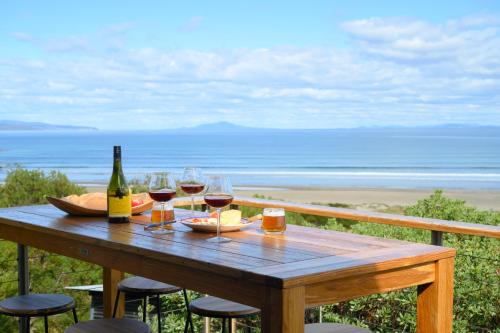 Coastal Escape a sublime retreat in Coles Bay, Australia