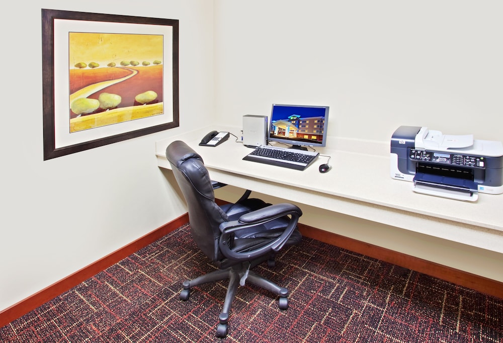 Holiday Inn Express Chehalis Centralia by IHG - photo 23