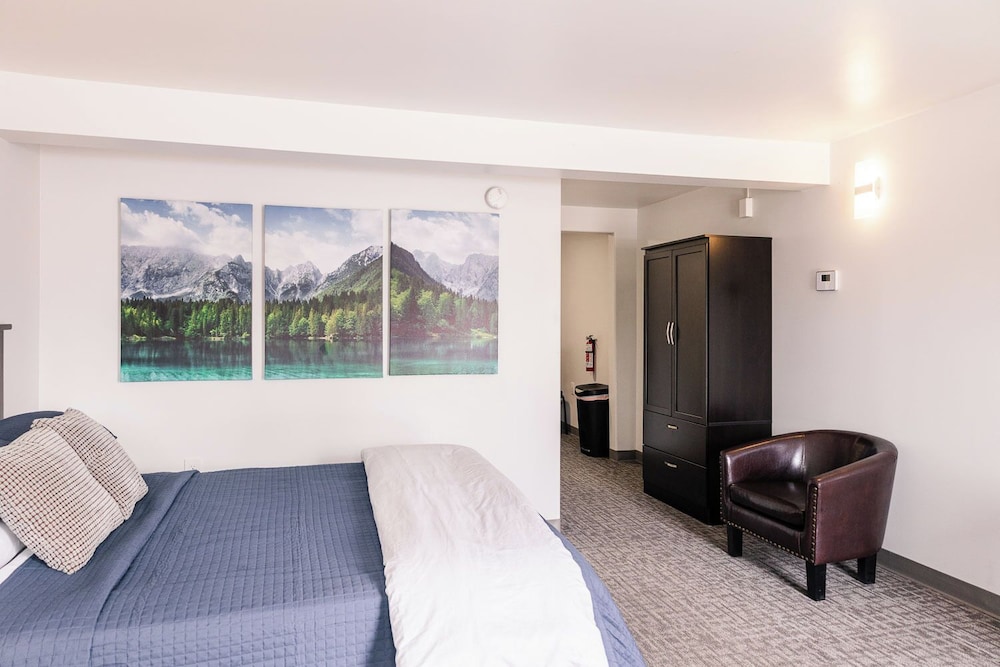 Alaska Frontier Inn - photo 14
